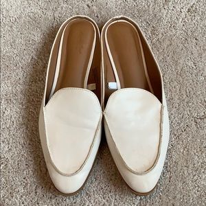 Universal Thread Dekota Cream Mules
